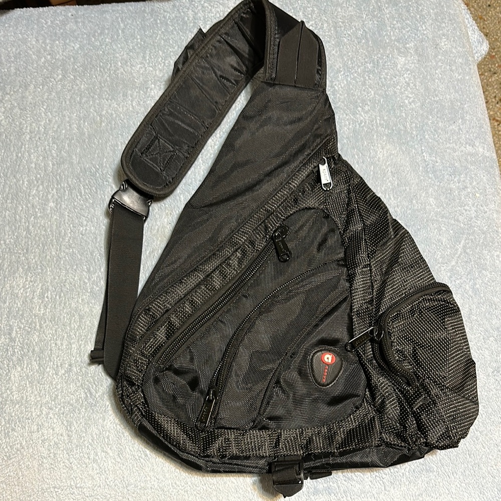 APACS , Black Messenger Bag with Adjustable Strap and Flap Closure